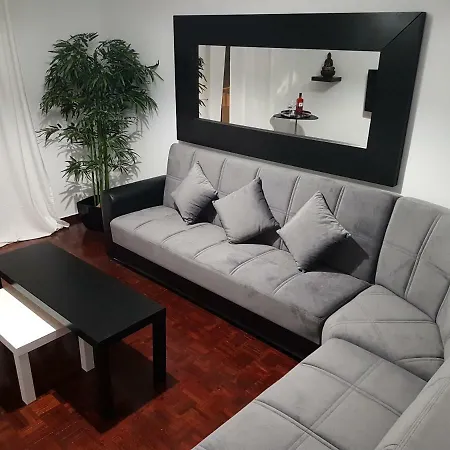 Rua Bento De Jesus Carcaca N. 68 Apartamento