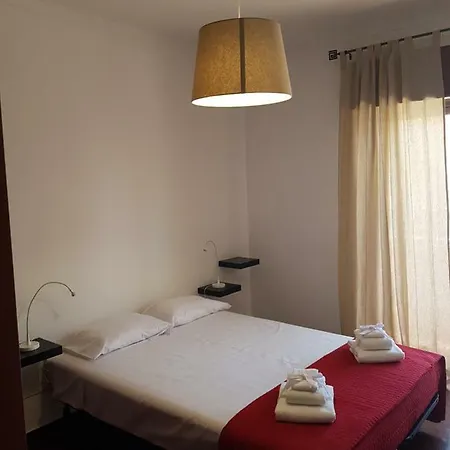 Rua Bento De Jesus Carcaca N. 68 Apartamento *